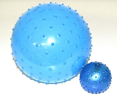 PELOTA MASAJES CON PINCHES 8 CM INFLABLES